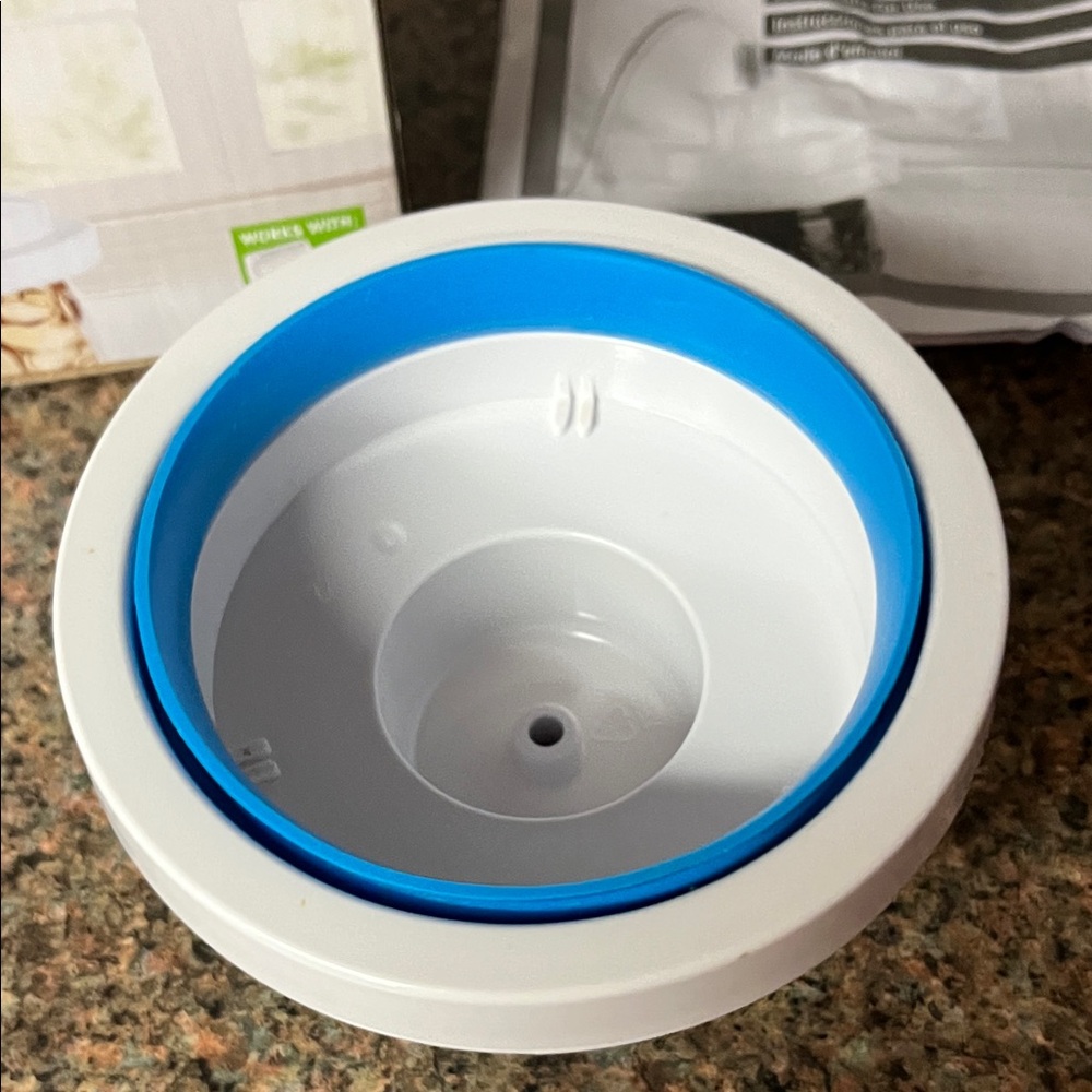 FoodSaver Wide-Mouth Jar Sealer - White - Picture 4 of 4